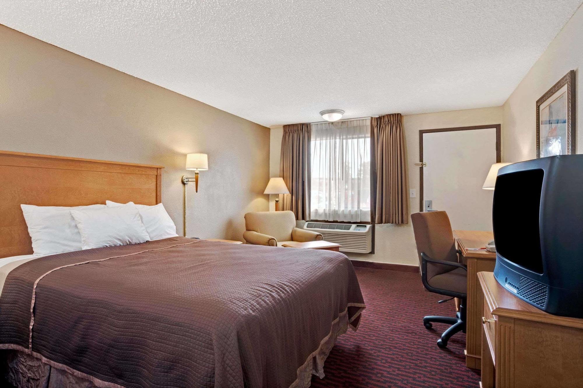 Econo Lodge Kent Exteriör bild