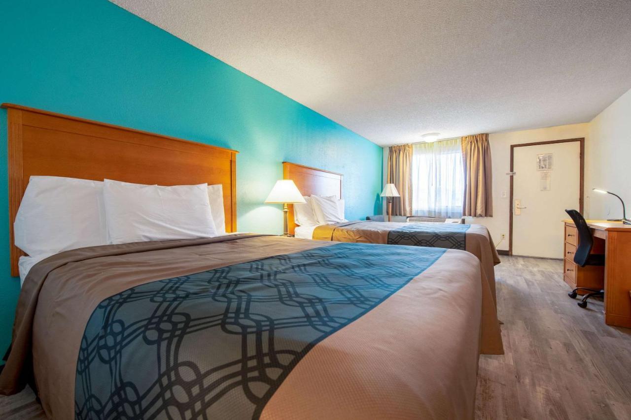 Econo Lodge Kent Exteriör bild